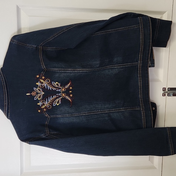 Denim Jacket With Embrodery - Picture 3 of 4
